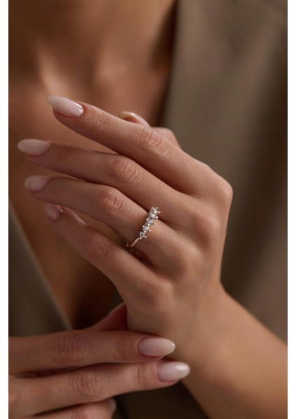 0,25 Karat Beştaş Pırlanta Yüzük