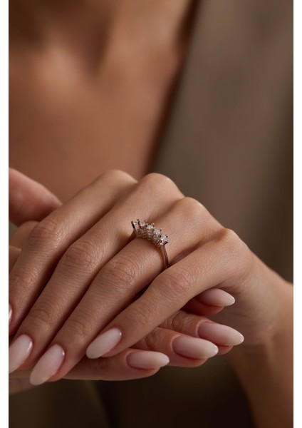 0,25 Karat Beştaş Pırlanta Yüzük fiyatları