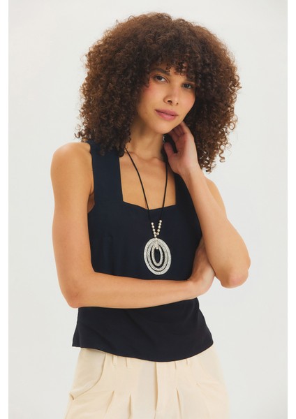 Kare Yaka Sırt Detaylı Bluz Siyah modelleri