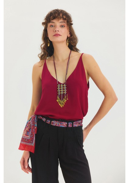 V Yaka Minimal Askılı Bluz Bordo