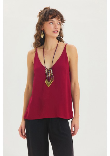 V Yaka Minimal Askılı Bluz Bordo