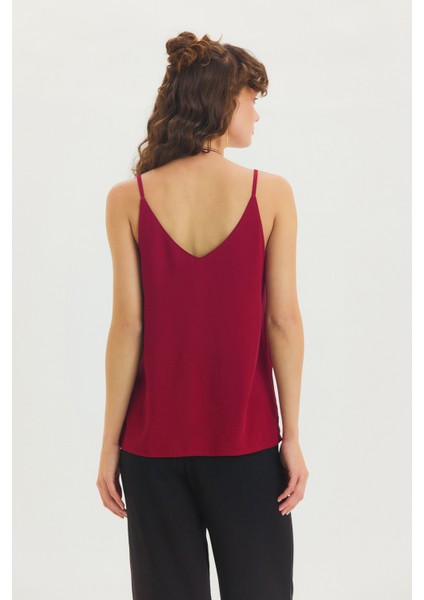 V Yaka Minimal Askılı Bluz Bordo