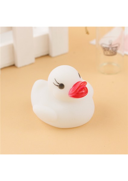 No.6 Tarzı Suya Duyarlı LED Sensörlü Yüzen Renkli Ördek Oyuncak - Bebek Banyo Oyuncakları (Yurt Dışından)
