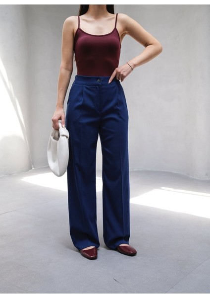Arkasi Lasti̇kli̇ Pi̇leli̇ Dökümlü Wide Leg Pantolon
