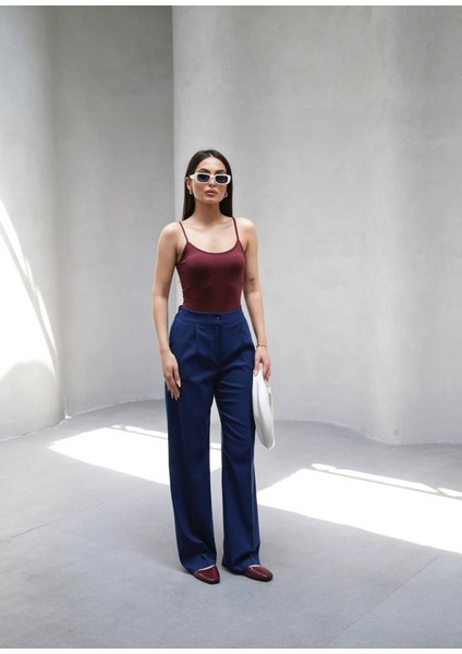 Arkasi Lasti̇kli̇ Pi̇leli̇ Dökümlü Wide Leg Pantolon