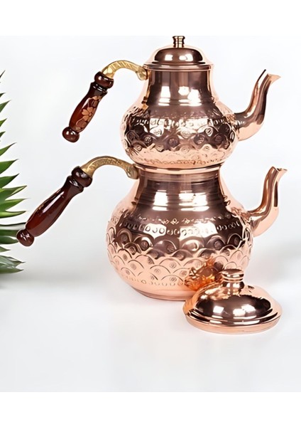 El yapımı büyük bakır çaydanlık ve demlik, çiçek desenli, ahşap detaylı, 2-2,99 L