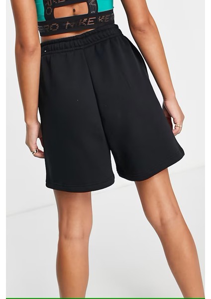 Sportswear Essentials Collection Fleece High Rise Loose Fit Short Kadın Yüksek Bel Bol Kesim Pamuklu Şort Siyah fiyatları