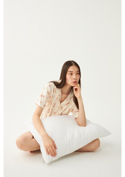 Kadın Bej Bebe Yaka Sevimli Ayıcık Şortlu Pijama Takımı