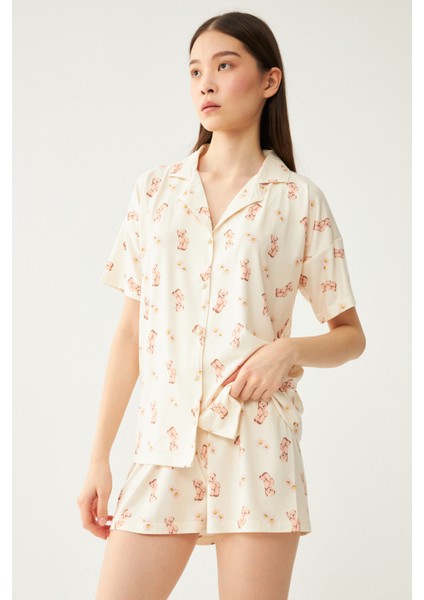 Kadın Bej Bebe Yaka Sevimli Ayıcık Şortlu Pijama Takımı