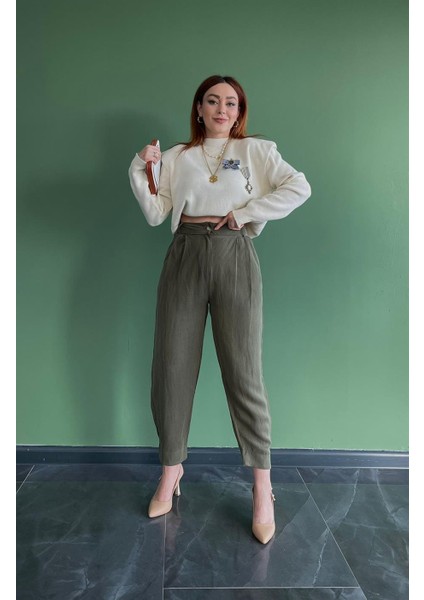 Beli ve Paçası Pens Detaylı Havuç Pantolon Yeşil