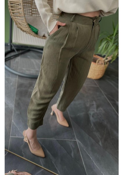 Beli ve Paçası Pens Detaylı Havuç Pantolon Yeşil fırsatları