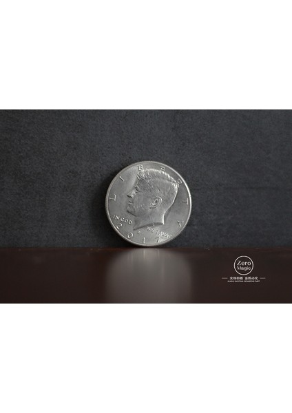Gerçek Stil 1 Adet Yarım Dolar Kopya Stil Gerçek Para Sihirbaz Yakın Gimmick Prop Illüzyon Sihir Numaraları (Yurt Dışından) modelleri
