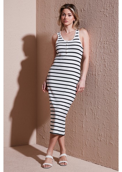 Slim Fit Yuvalak Yaka Düğmeli Midi Boy Elbise Bayan Elbise 25Y0375K1