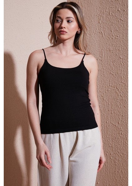 Pamuklu Slim Fit Yuvarlak Yaka Atlet Bayan Atlet 25Y0257K1