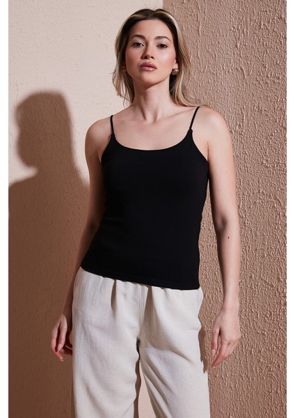 Pamuklu Slim Fit Yuvarlak Yaka Atlet Bayan Atlet 25Y0257K1