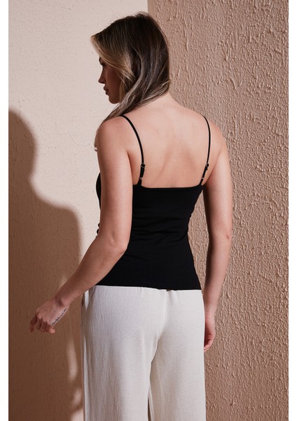 Pamuklu Slim Fit Yuvarlak Yaka Atlet Bayan Atlet 25Y0257K1