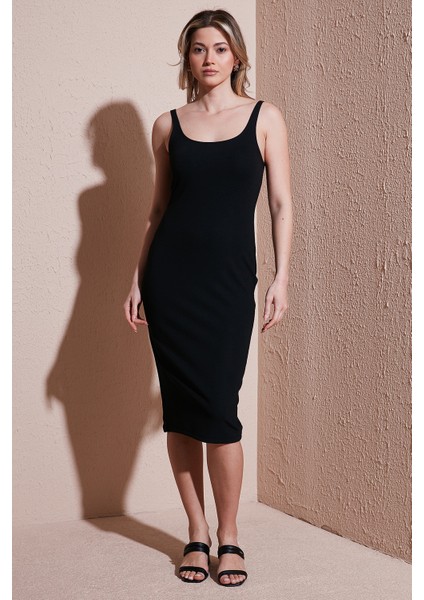 Standart Fit Kare Yaka Midi Boy Elbise Bayan Elbise 25Y0299K1 modelleri