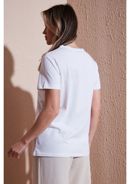 Baskılı Pamuk Regular Fit Bisiklet Yaka T Shirt Bayan T Shirt 25Y0300K1 indirimleri