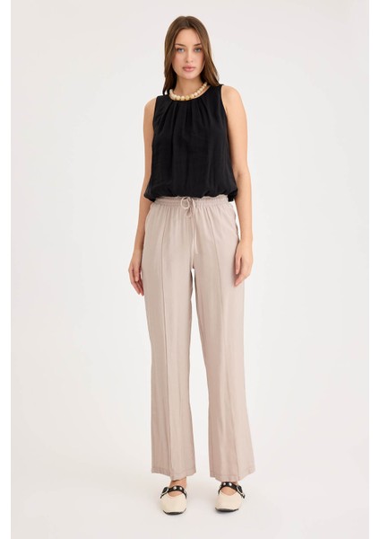 Beli Lastikli Önü Dikiş Detaylı Pantolon indirimleri