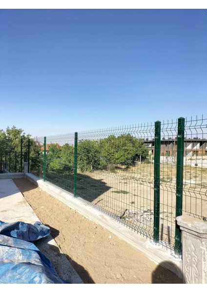 Panel Çit Takım ( 100 cm Yükseklik 5 mt Uzunluk ) + ( 100 x 100 Kapı )