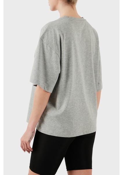 Pamuk Oversize Fit Bisiklet Yaka Logolu T Shirt Bayan T Shirt Lbnoosessfuts modelleri