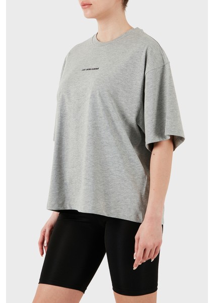 Pamuk Oversize Fit Bisiklet Yaka Logolu T Shirt Bayan T Shirt Lbnoosessfuts fırsatları