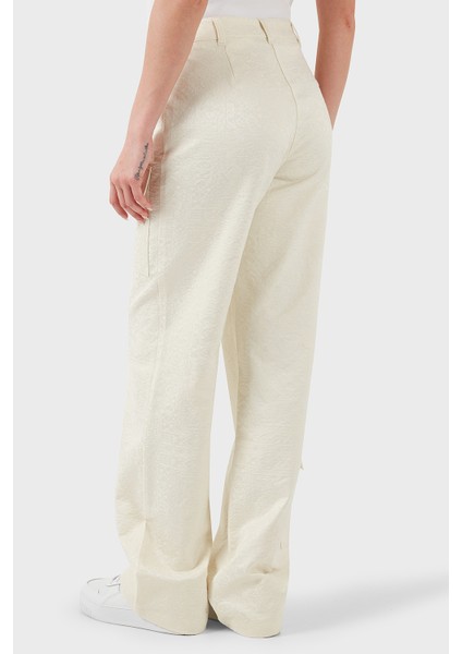 Straight Fit Düz Paça Desenli Cep Detaylı Pantolon Bayan Pantolon LB25SSUNLFUUP fiyatları