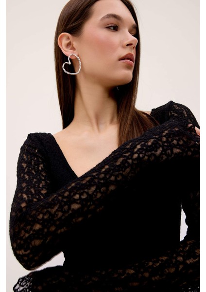 V Yaka Dantel Uzun Kollu Mini Elbise F3465AX25SP fırsatları