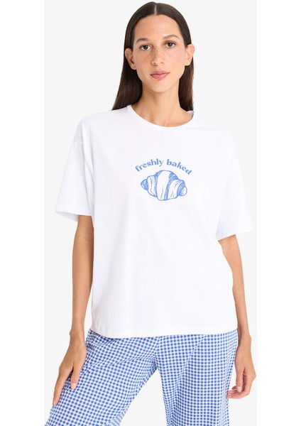 Pijama Takımı Regular Fit Kısa Kollu Baskılı Üst Esnek Belli Kapri Alt-Fall in Love F1959AX25SP