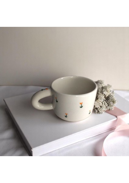 El Yapımı Seramik Kupa Kalın Kulplu Turuncu Lale Çiçek Desenli Kupa Bardak 180 ml Mug Türk Kahvesi Bardağı