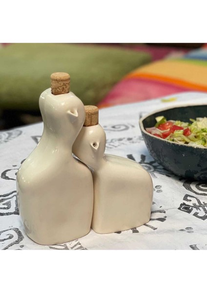 Beyaz porselen yağdanlık ve sosluk seti, ahşap standlı, 2'li, 5 parça fırsatları