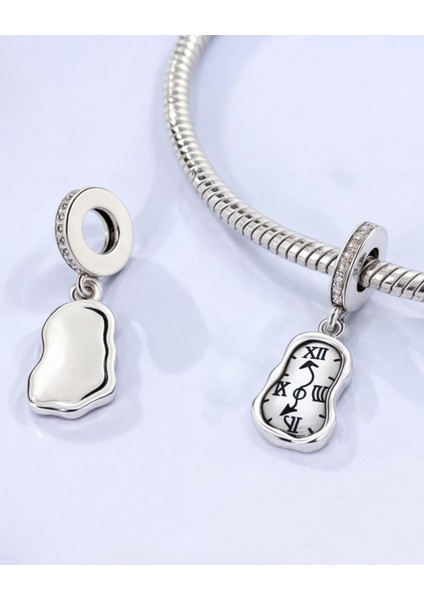 Dali Eriyen Saatler 925 Ayar Gümüş Charm