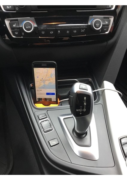 Bmw 3 Serisi F30 Telefon Sarj Stand