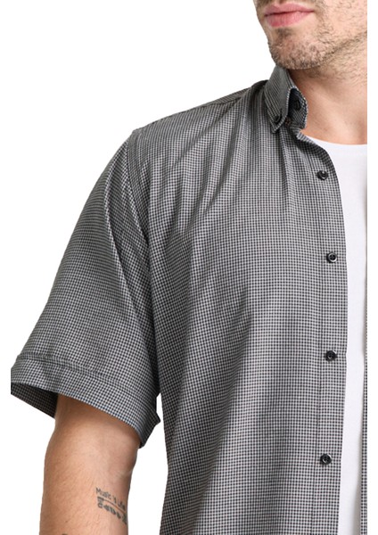 Erkek Siyah Kısa Kollu Geniş Kesim Cepli Yaka Düğmeli Pamuk Gömlek