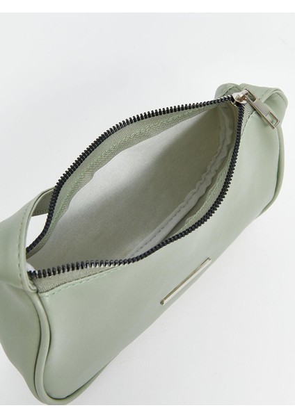 Lc Waıkıkı Deri Görünümlü Kadın Baget Çanta modelleri