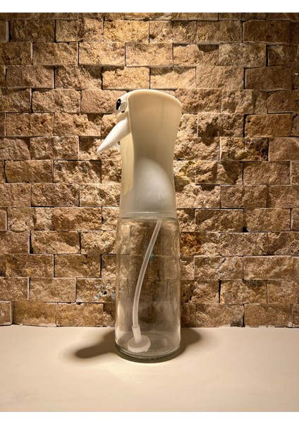 Çok Amaçlı Spreyli Cam Yağdağıtıcı 200ml, Sızdırmaz, Hafif ve Pratik Kullanım