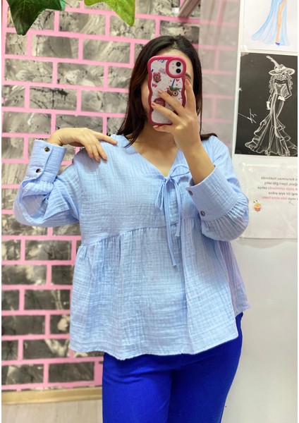 Kısa Büzgülü V Yaka Müslin Gömlek Bluz indirimleri