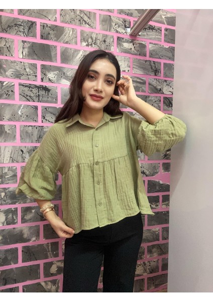 Kısa Büzgülü Yeşil Crop Müslin Gömlek Bluz
