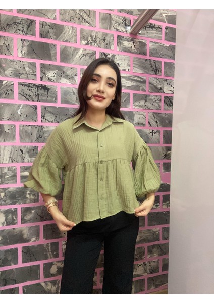 Kısa Büzgülü Yeşil Crop Müslin Gömlek Bluz indirimleri