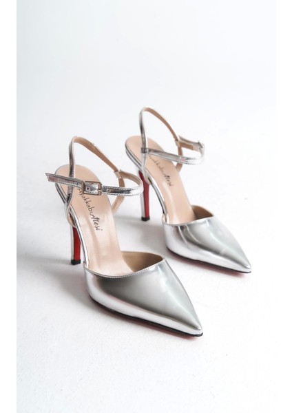 Kadın Ince Topuklu Bilekten Tokalı Ayakkabı Parlak Sivri Burun Model Abiye fiyatları