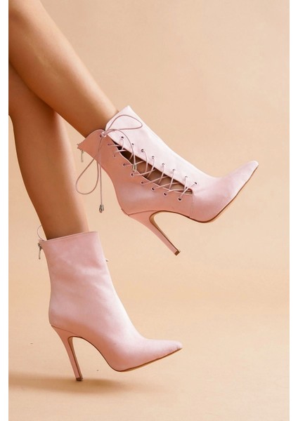 Kadın Sivri Burun Saten Bot Yüksek Topuklu Bağcıklı Şık Kısa Çizme modelleri