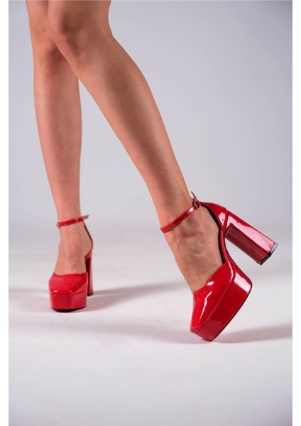 Kadın Moda Özel Tasarım Orta Topuklu Topuklu Ayakkabı Şık ve Zarif Abiye Ayakkabı