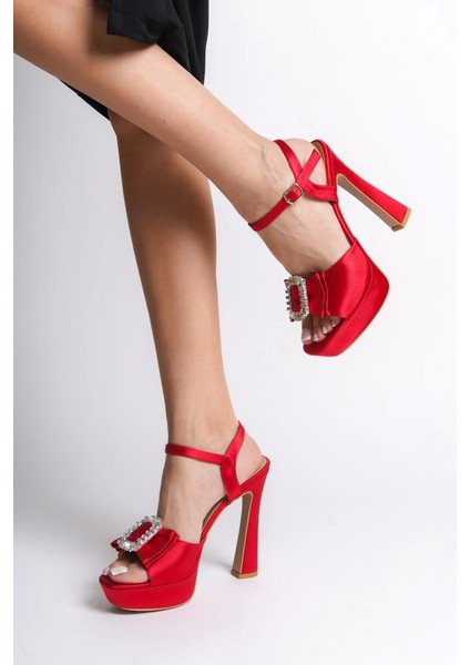 Kadın Moda Özel Tasarım Taşlı Tokalı Alçak Topuklu Platform Ayakkabı Şık ve Zarif Abiye Ayakkabı fiyatları