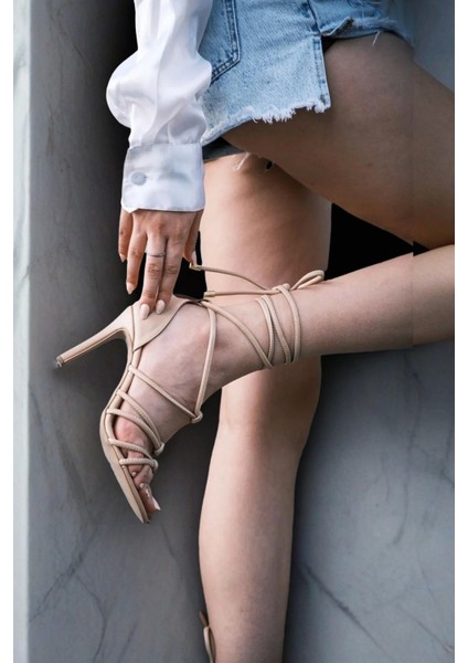 Kadın Ince Topuklu Bağlamalı Sandalet Bilekten Bağcıklı Gece Modeli fiyatları