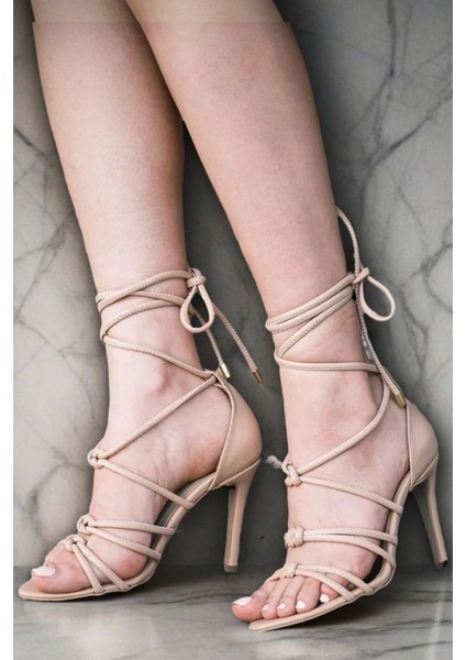 Kadın Ince Topuklu Bağlamalı Sandalet Bilekten Bağcıklı Gece Modeli modelleri