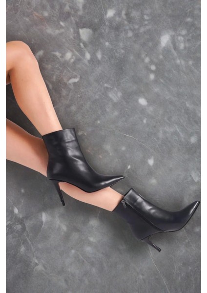 Kadın Moda Kısa Topuklu Sivri Burun Bot Şık ve Zarif Abiye Ayakkabı modelleri