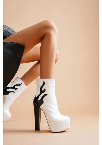 Kadın Moda Yüksek Topuk Alevli Bot Şık ve Zarif Abiye Ayakkabı modelleri