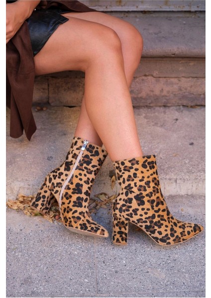 Kadın Sivri Burun Kalın Topuklu Fermuarlı Rahat Petli Taban Şık Günlük Kombinlere Uygun fiyatları