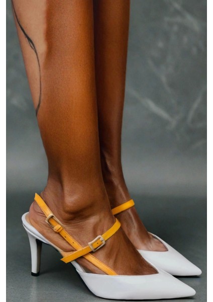 Kadın Moda Beyaz Rugan Kısa Topuklu Ayakkabı Şık ve Zarif Abiye Ayakkabı