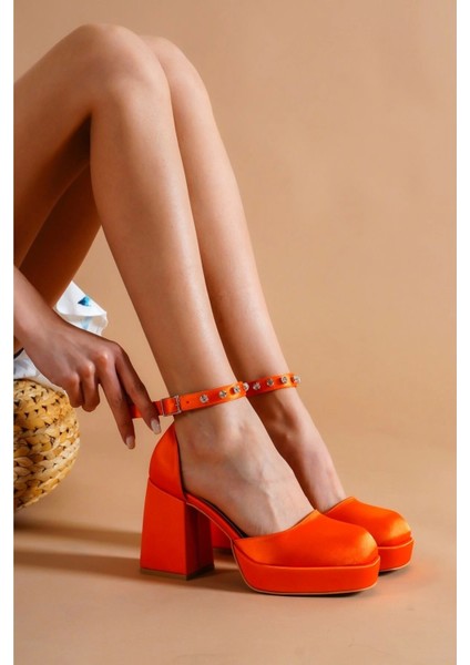 Kadın Moda Taş Detaylı Özel Tasarım Alçak Topuklu Ayakkabısı Şık ve Zarif Abiye Ayakkabı fiyatları